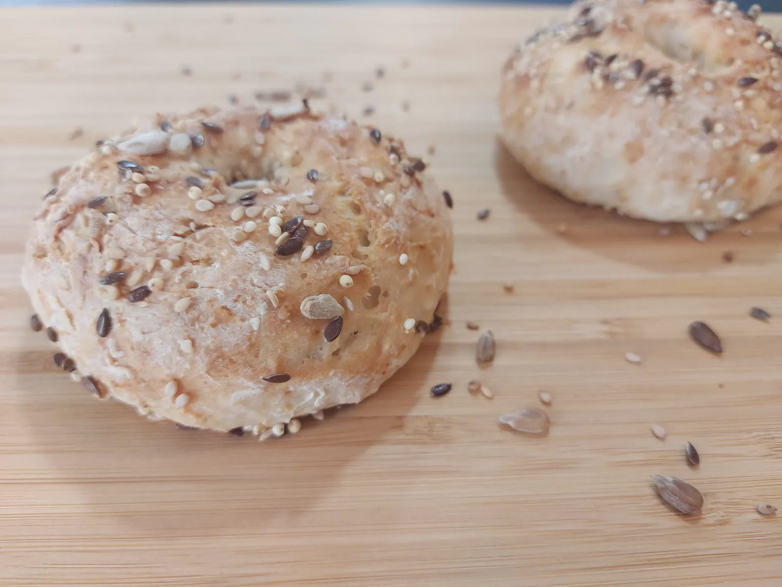 Bagels de yogur con semillas